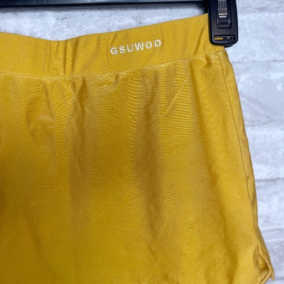 GSUWOO Yellow Spandex Shorts – Small (NWT) - Picture 1 of 4